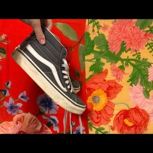 Vans hightops in grey